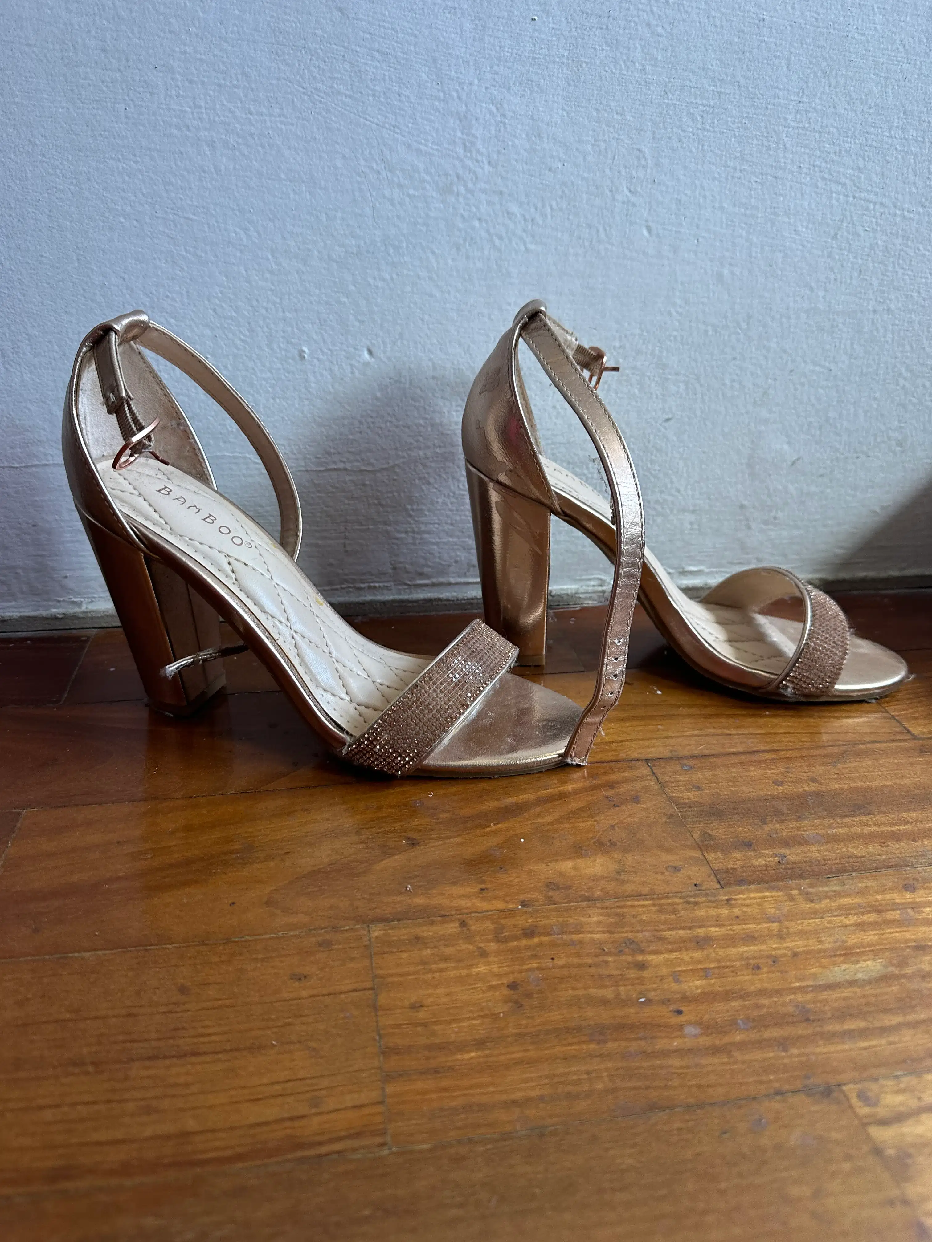 Tacones Bambu talla 7 image 2