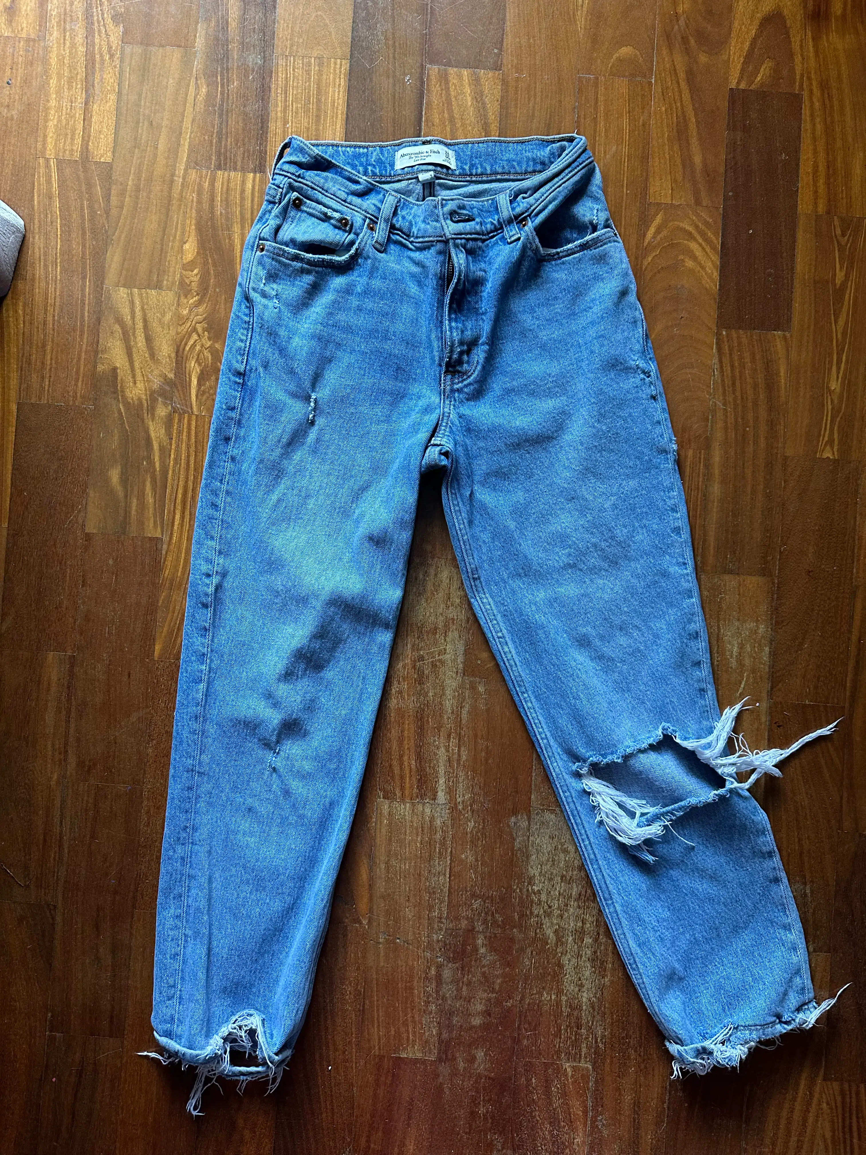 Mom Jeans Abercrombie talla 00 (queda talla 2) image 2
