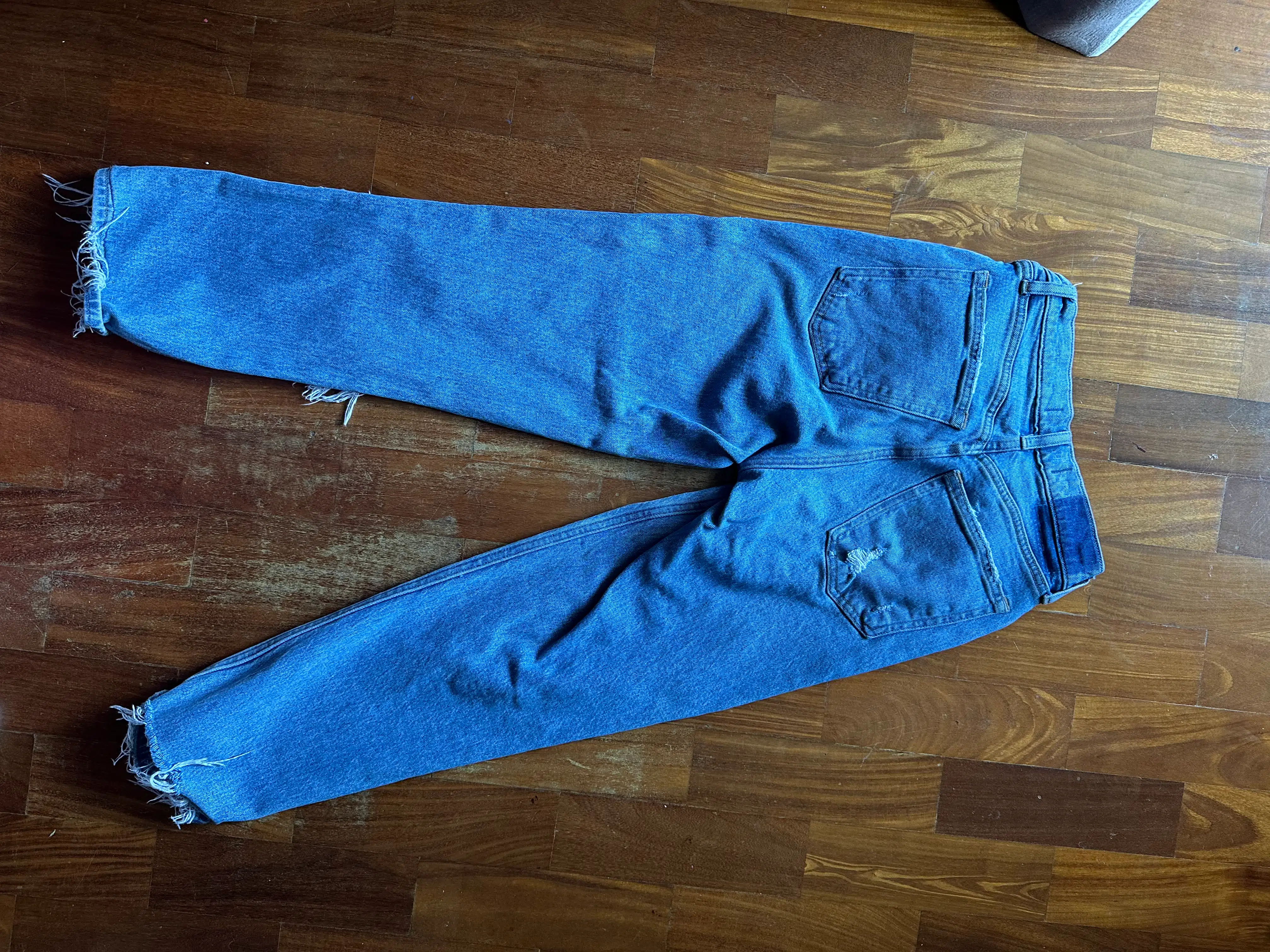 Mom Jeans Abercrombie talla 00 (queda talla 2) image 3