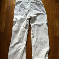 Jeans blanco Bershka talla 2 thumbnail 3